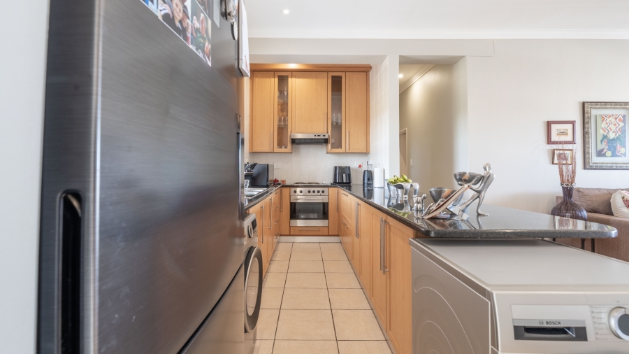 To Let 2 Bedroom Property for Rent in Big Bay Western Cape